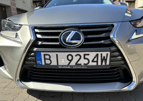 Lexus IS cena 87000 przebieg: 119413, rok produkcji 2017 z Białystok małe 631